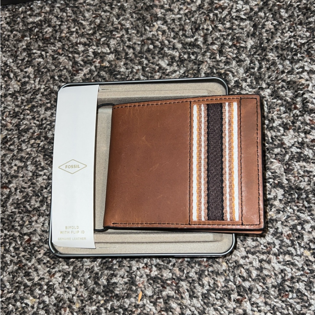 Fossil Brown Leather Card Holder